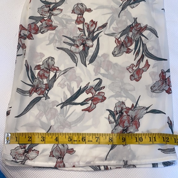 Sienna Sky Floral Jumpsuit with High Neck Details Size XS - Picture 9 of 12